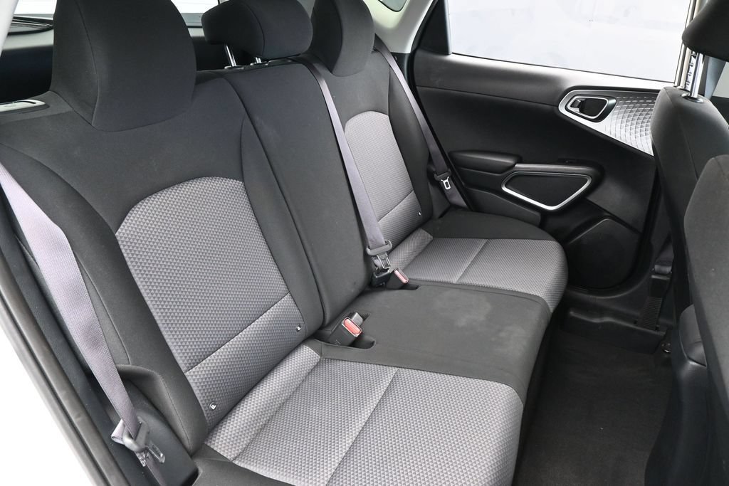 Used 2024 Kia Soul LX w/ Option Group 015 FWD image 39