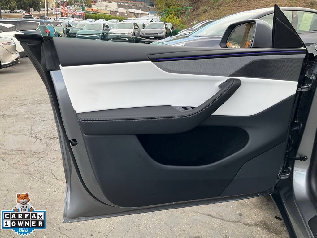 Used 2026 Tesla Model Y Long Range AWD/4WD image 24