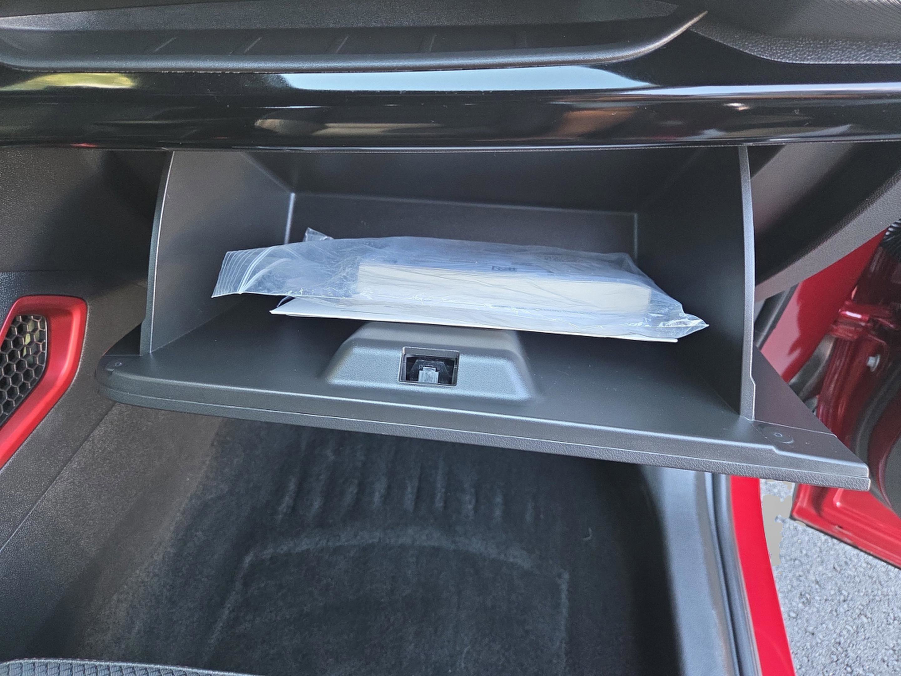 Used 2021 Chevrolet TrailBlazer RS w/ Sun and Liftgate Package image 39