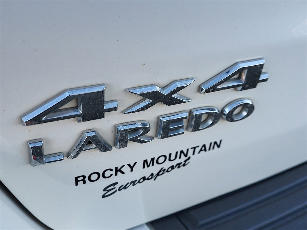 Used 2012 Jeep Grand Cherokee Laredo image 16
