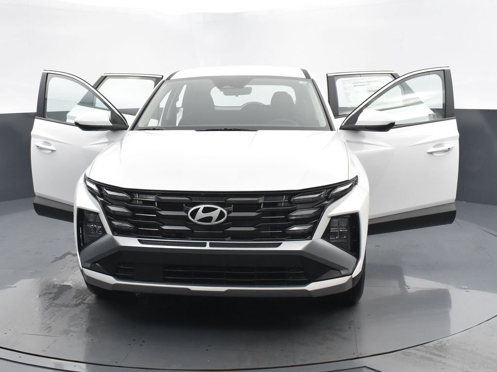 Used 2025 Hyundai Tucson SE image 30