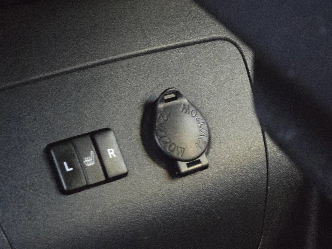 Used 2012 Toyota Prius Four w/ Deluxe Solar Roof Pkg image 27