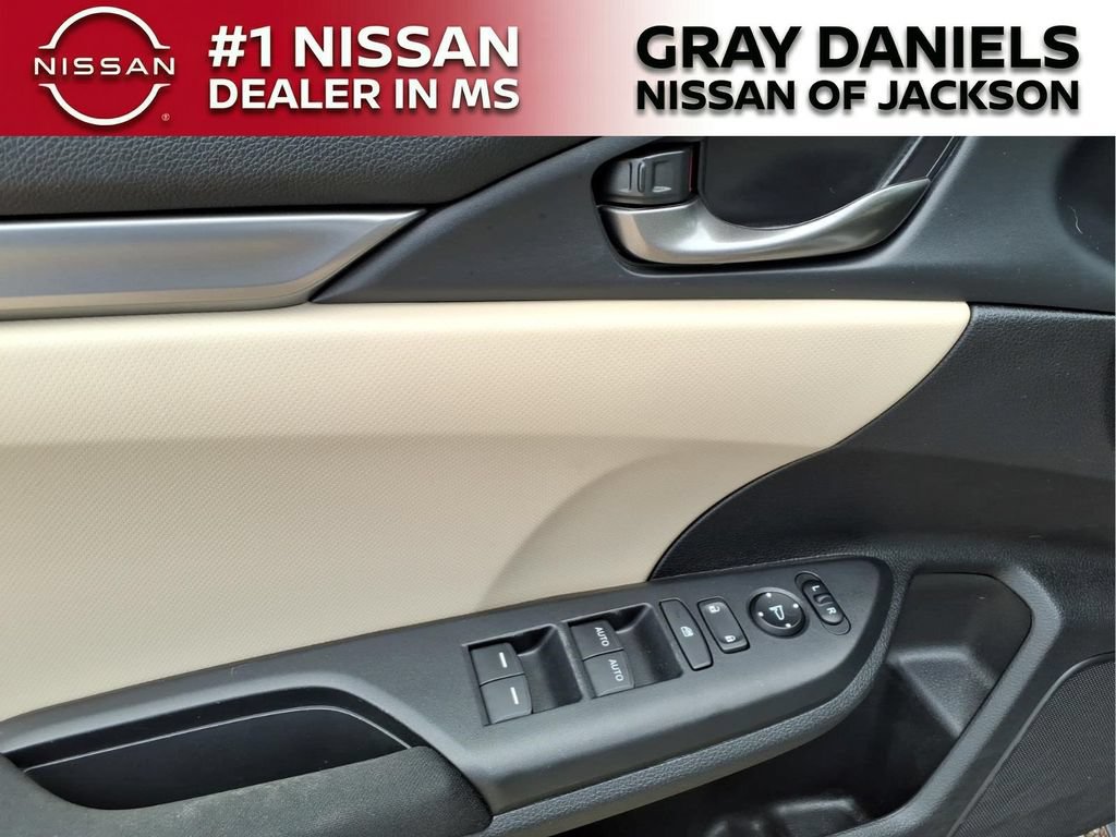 Used 2018 Honda Civic Sport image 11