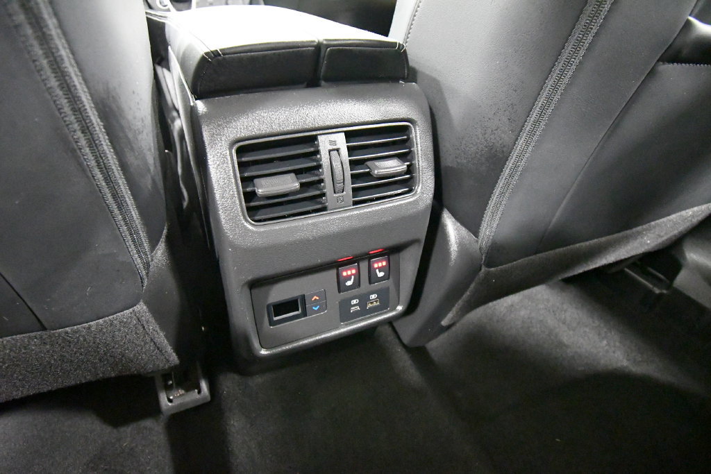 Used 2023 Nissan Rogue Platinum w/ Platinum Premium Package AWD/4WD image 15