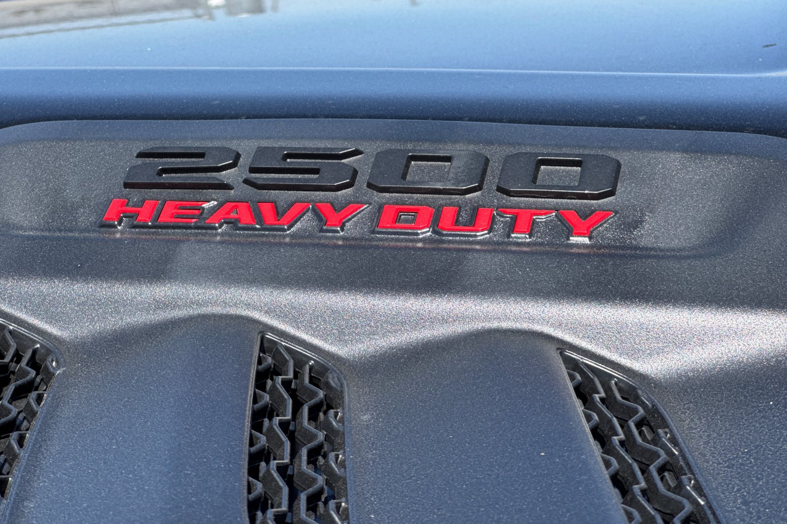 New 2026 RAM 2500 Laramie AWD/4WD image 25