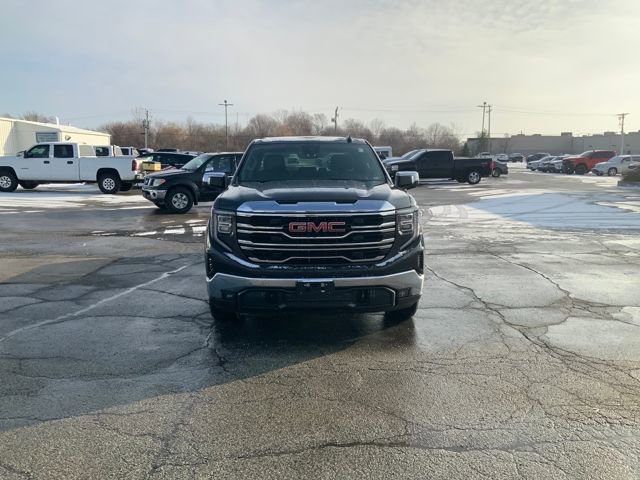 Used 2025 GMC Sierra 1500 SLT image 3