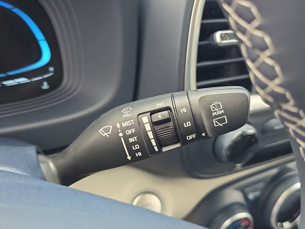 New 2026 Hyundai Venue SEL FWD image 26