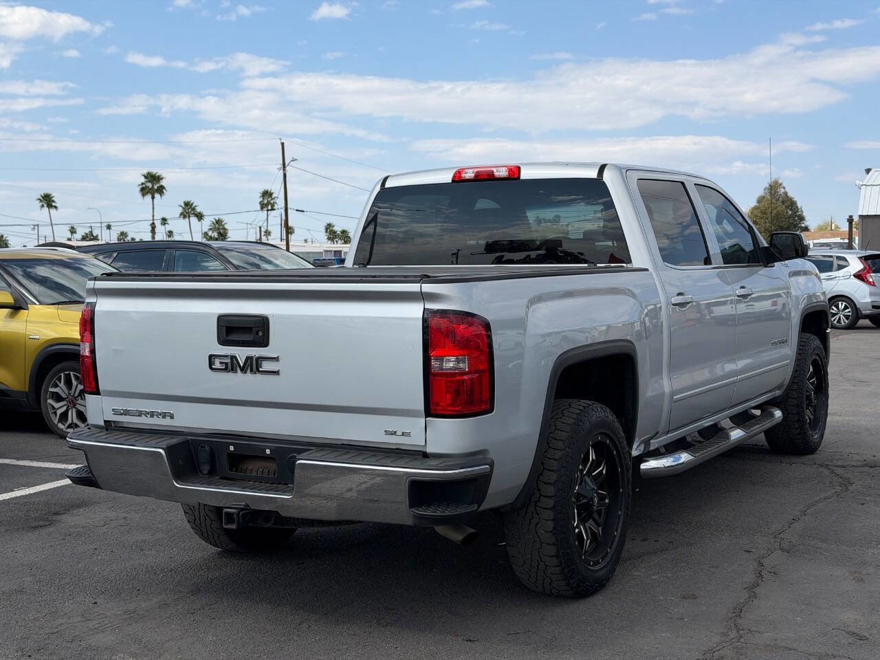 Used 2016 GMC Sierra 1500 SLE w/ SLE Value Package AWD/4WD image 10