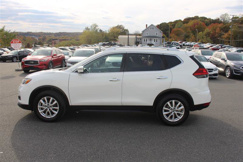 Used 2017 Nissan Rogue SV image 5