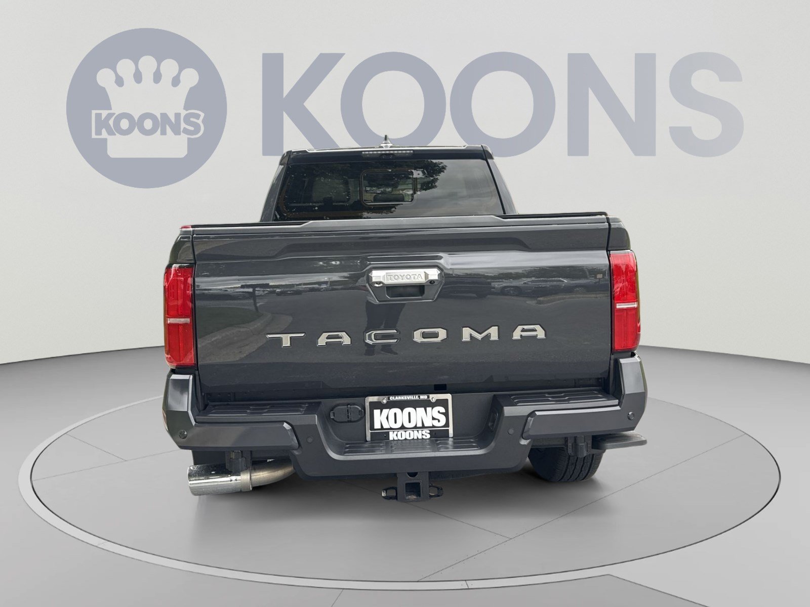 Used 2024 Toyota Tacoma Limited w/ Limited Package (LT) AWD/4WD image 5