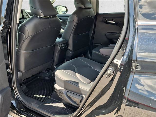 Used 2026 Toyota Highlander XLE AWD/4WD image 18