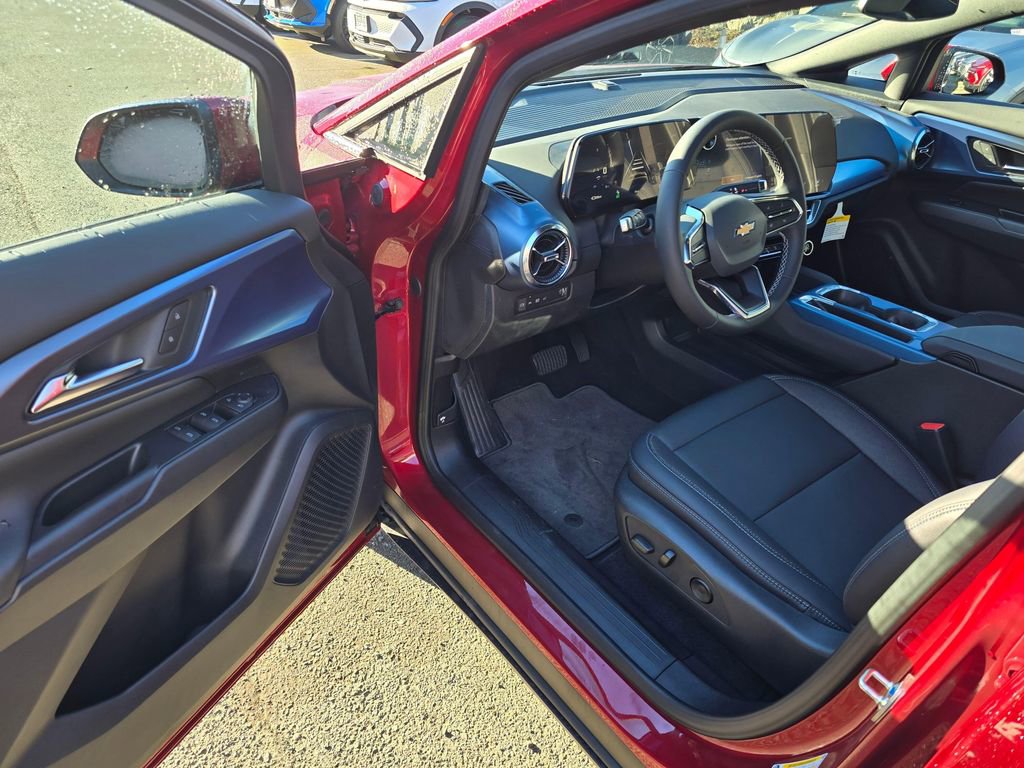 New 2026 Chevrolet Equinox EV LT image 19