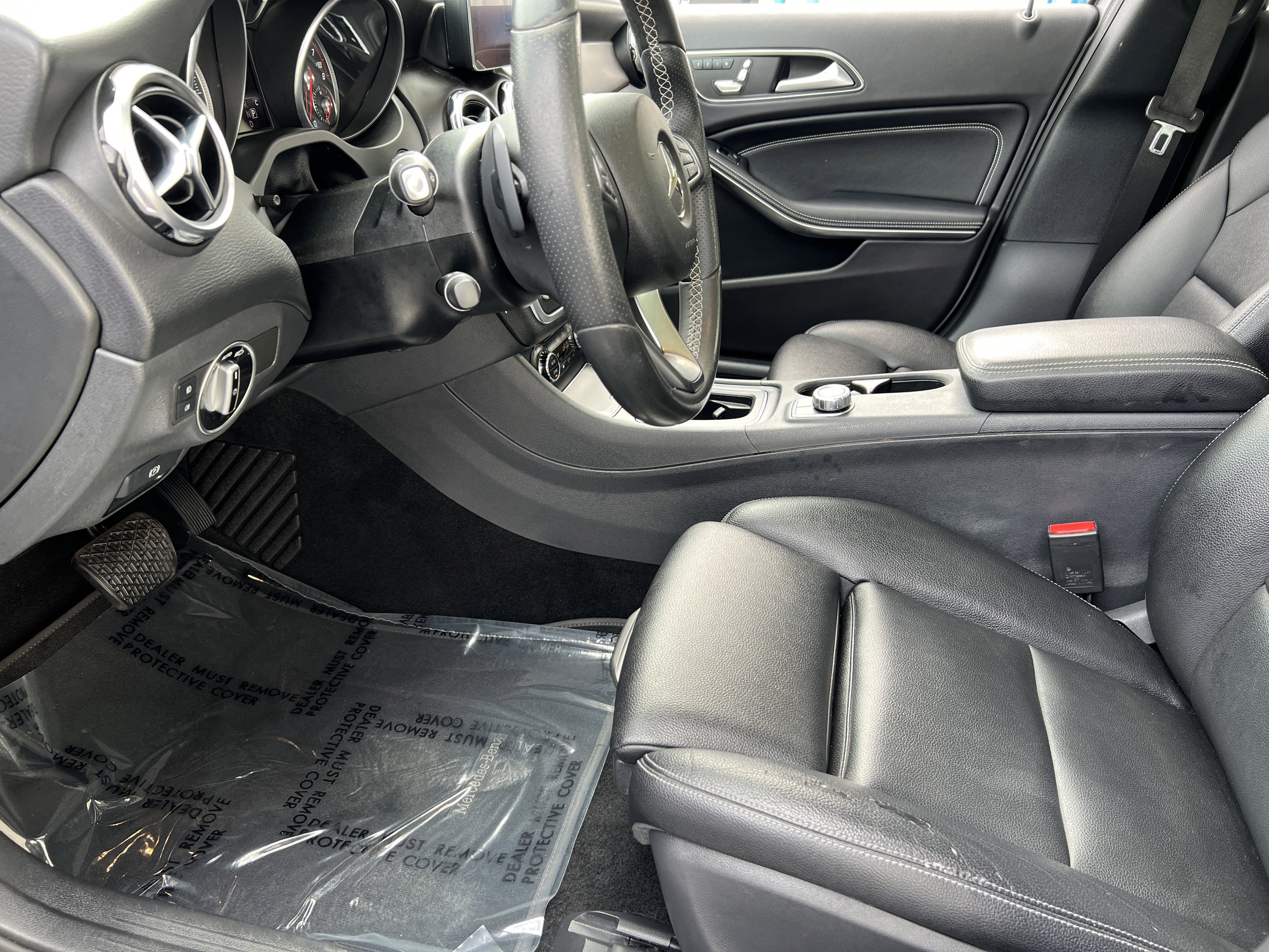 Used 2018 Mercedes-Benz GLA 250 4MATIC image 14