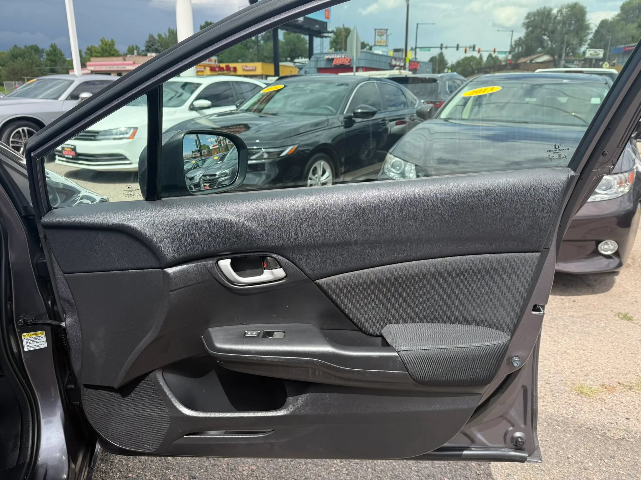 Used 2015 Honda Civic SE image 17