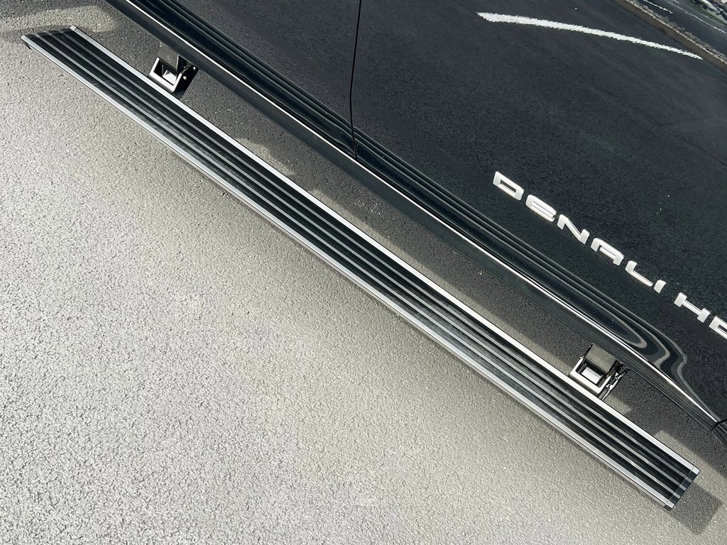 Used 2024 GMC Sierra 3500 Denali Ultimate image 22