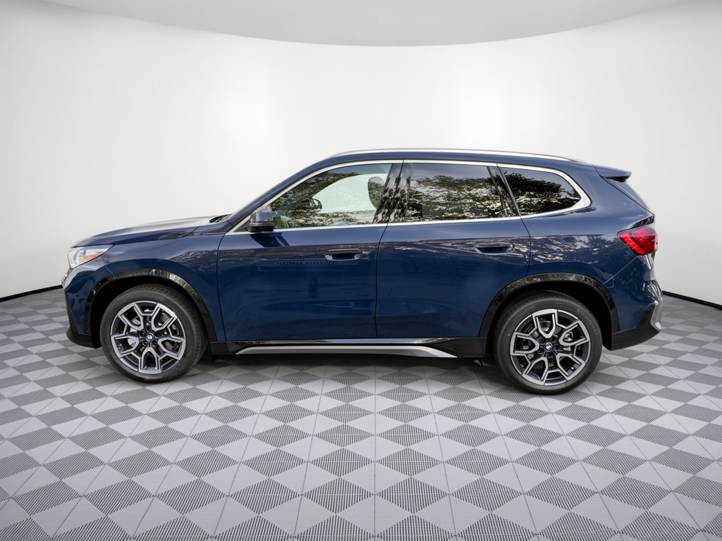 New 2027 BMW X1 xDrive28i AWD/4WD image 2