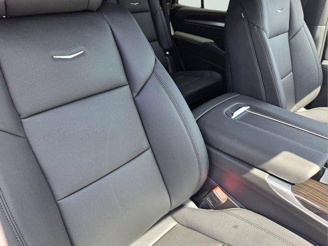 New 2026 Cadillac Escalade 4WD w/ LPO, Floor Liner Package image 22