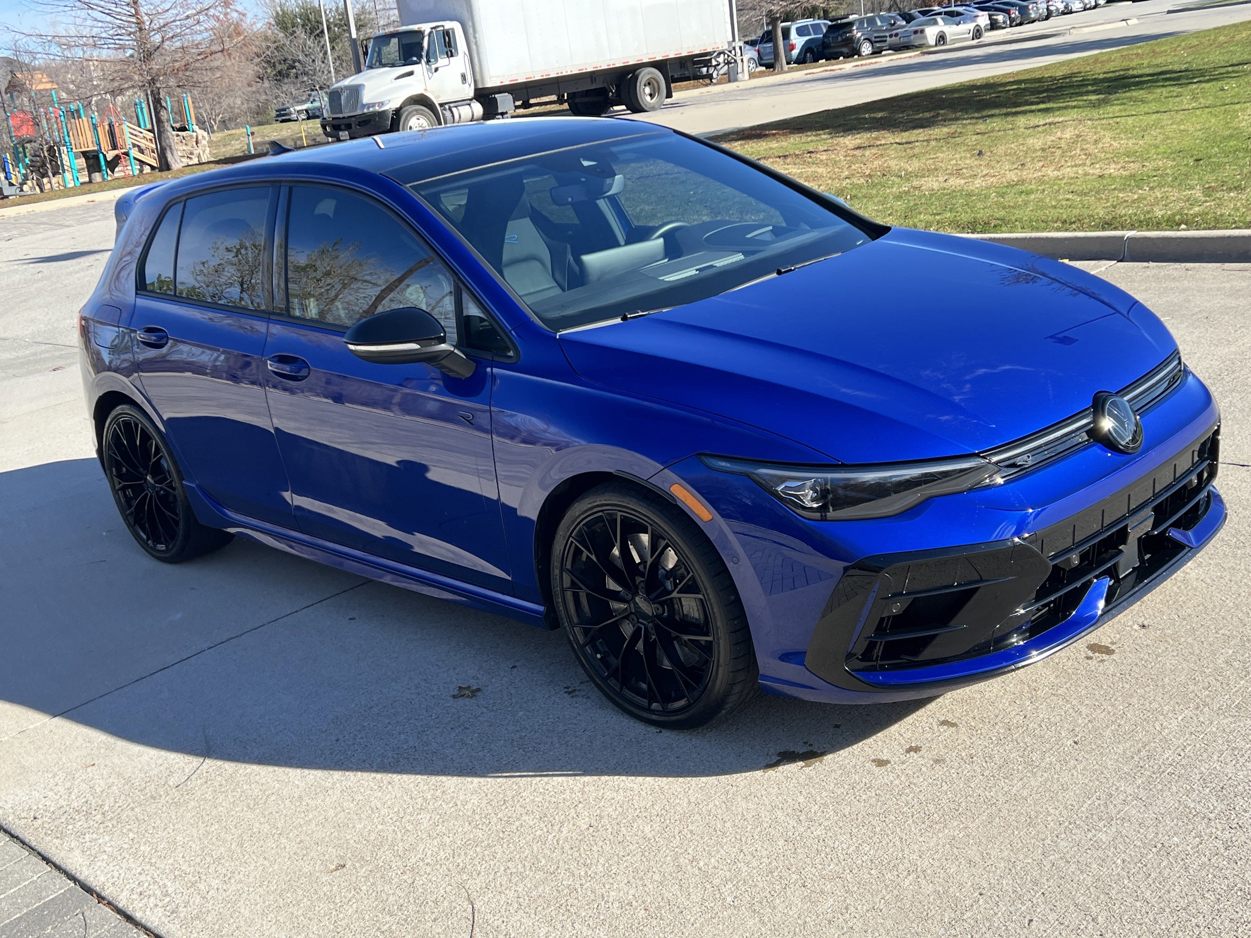 Certified 2025 Volkswagen Golf R Black Edition image 2