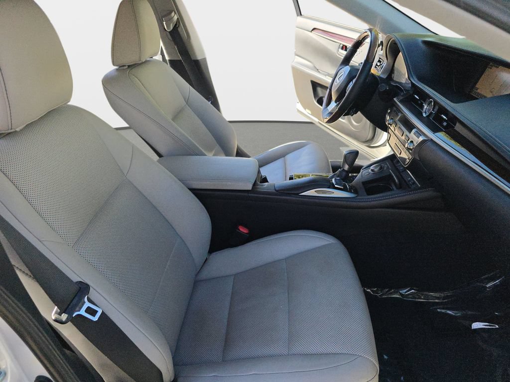 Used 2016 Lexus ES 350 w/ Navigation System Package FWD image 12