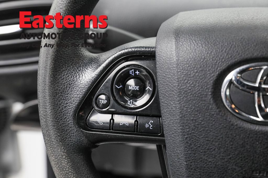 Used 2022 Toyota Prius LE image 15