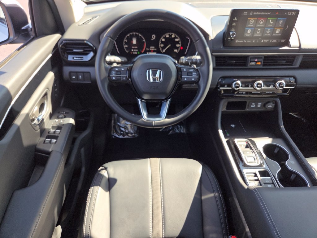 Certified 2025 Honda Pilot Touring image 34