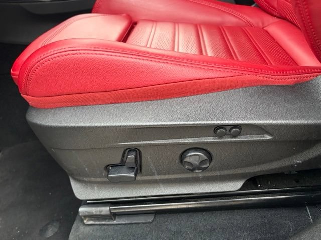 Used 2024 Alfa Romeo Stelvio Veloce AWD/4WD image 23