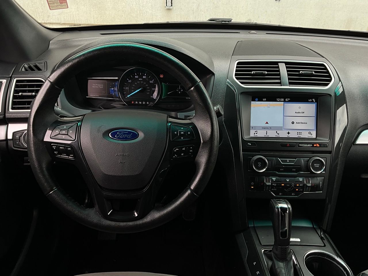 Used 2017 Ford Explorer XLT w/ Equipment Group 202A image 15