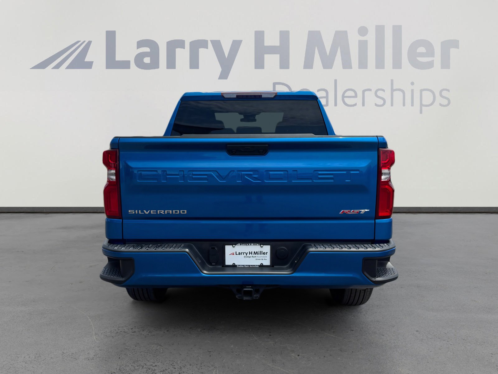 Used 2024 Chevrolet Silverado 1500 RST RWD image 4