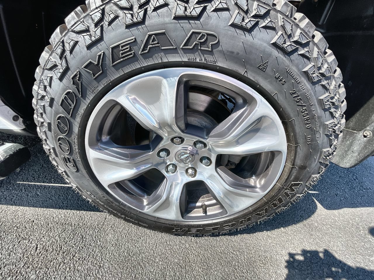 Used 2023 RAM 1500 Laramie AWD/4WD image 32