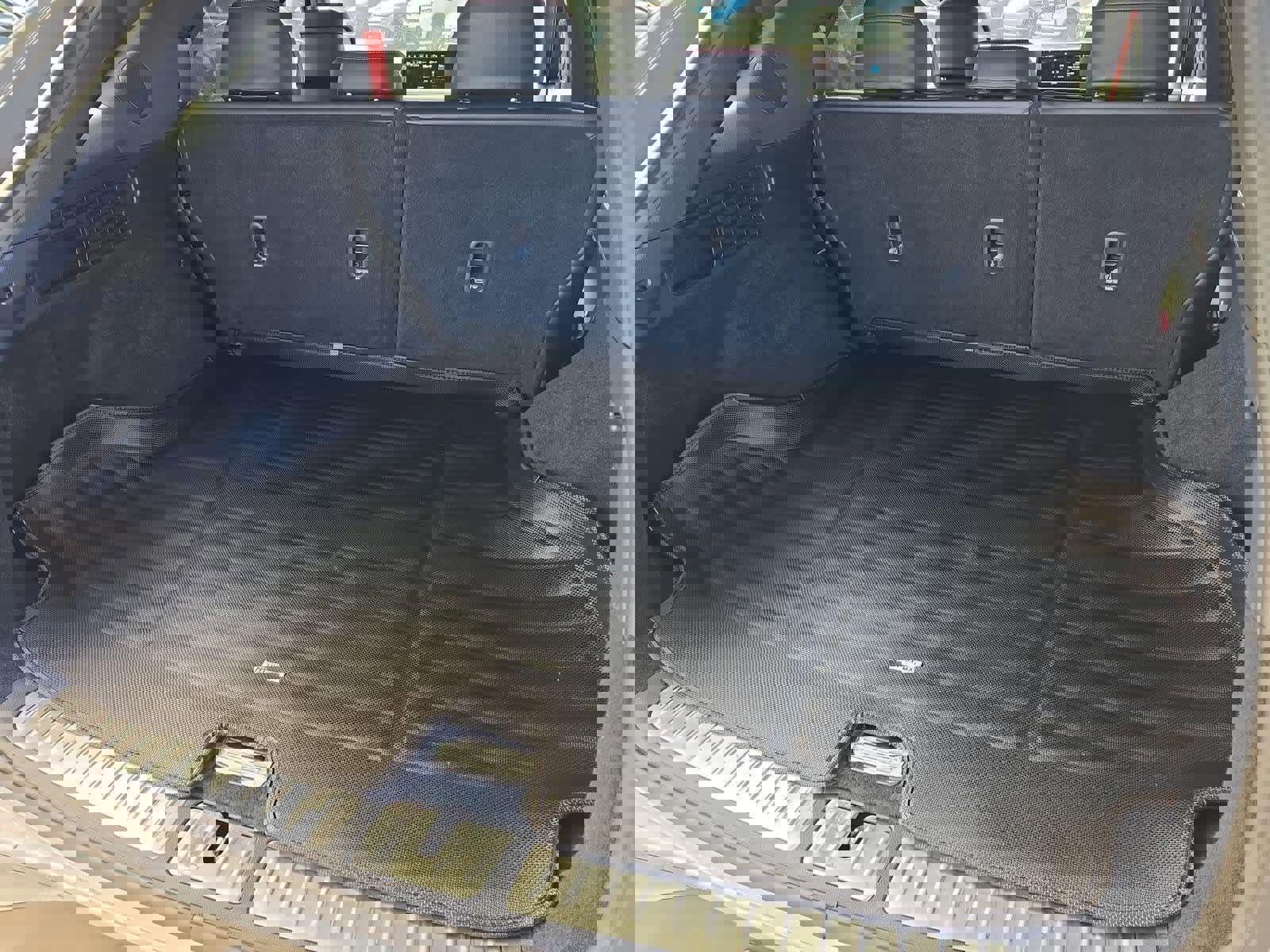 Used 2023 Genesis GV70 2.5T w/ Sport Prestige Package image 35