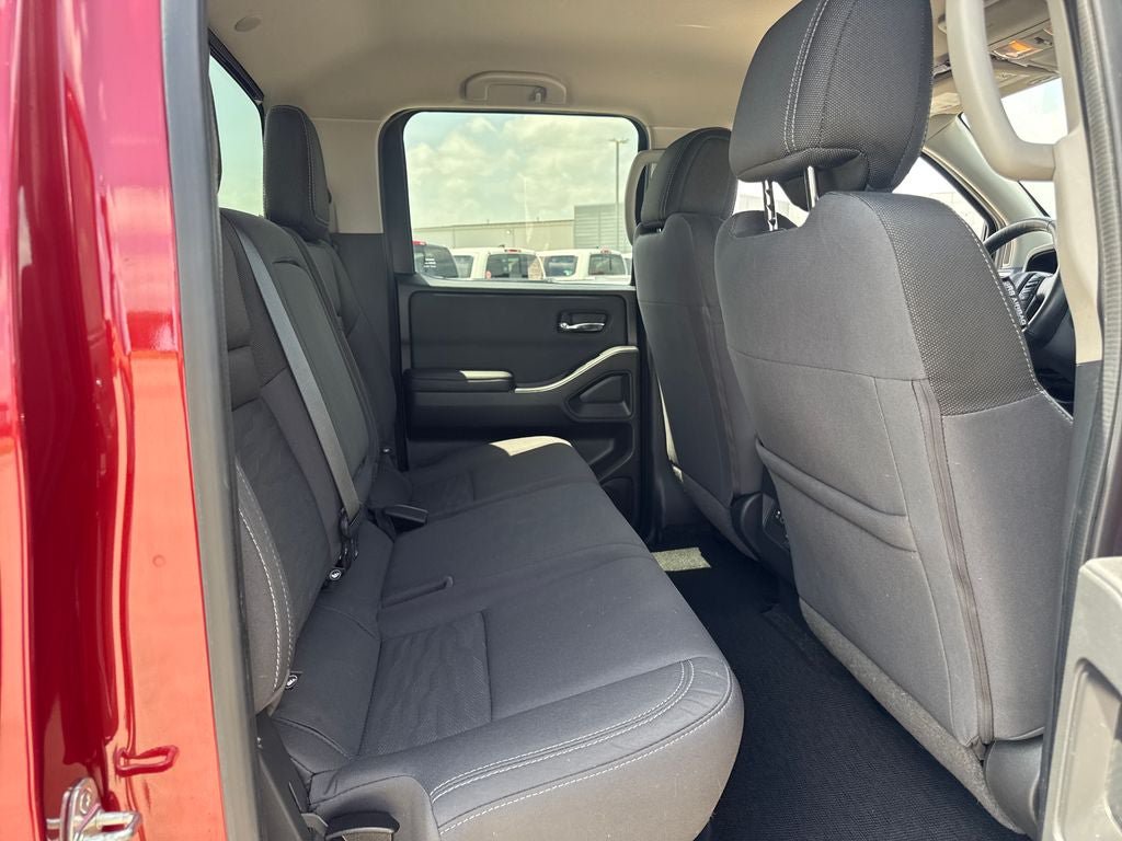 Used 2023 Nissan Frontier SV w/ SV Convenience Package AWD/4WD image 12