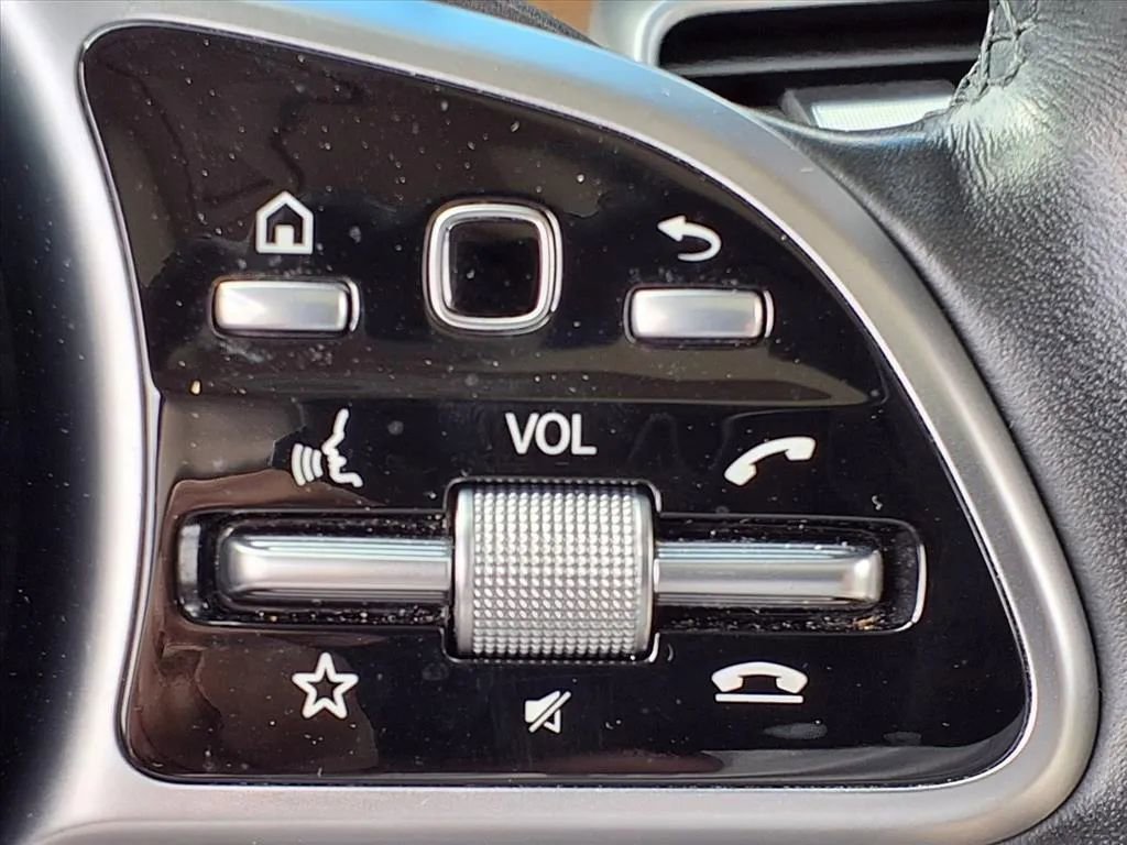 Used 2022 Mercedes-Benz GLS 450 4MATIC image 26