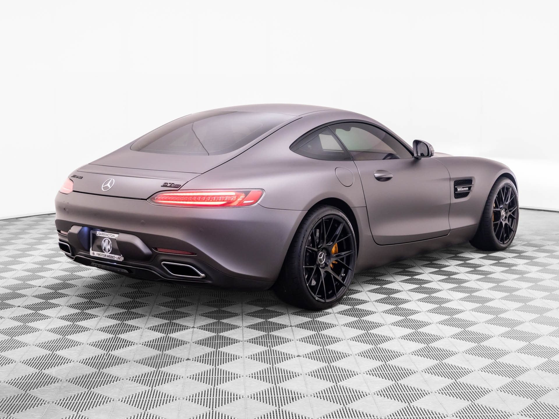 Used 2016 Mercedes-Benz AMG GT S image 5