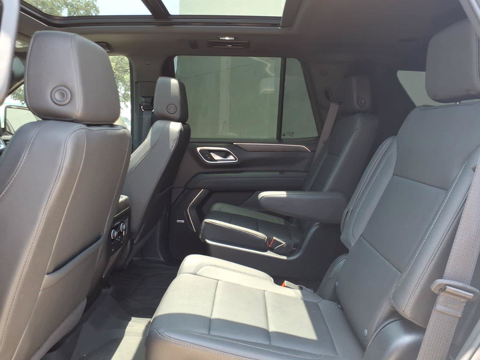 Certified 2024 Chevrolet Tahoe Z71 w/ Luxury Package AWD/4WD image 20