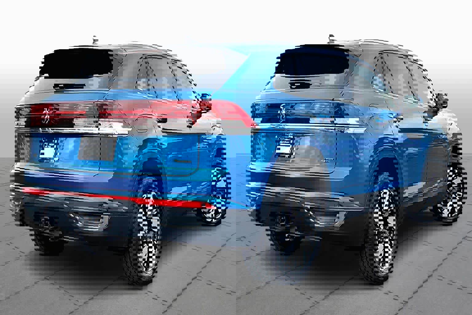 Used 2024 Volkswagen Atlas Cross Sport SE image 12