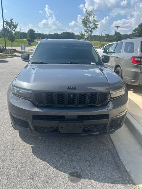 Certified 2022 Jeep Grand Cherokee L Limited w/ Luxury Tech Group II RWD image 5