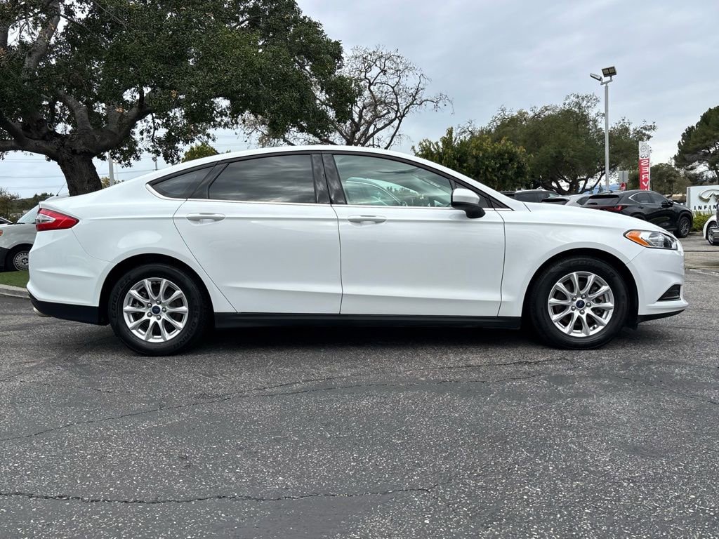 Used 2016 Ford Fusion S image 2