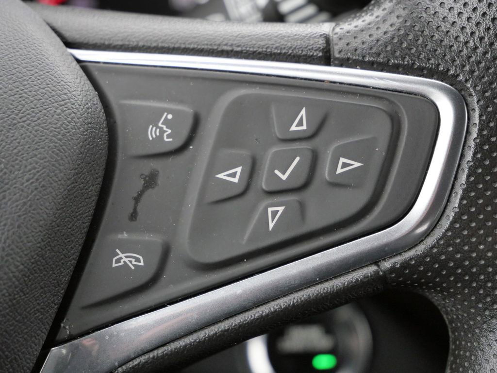 Used 2020 Chevrolet Equinox LT image 24