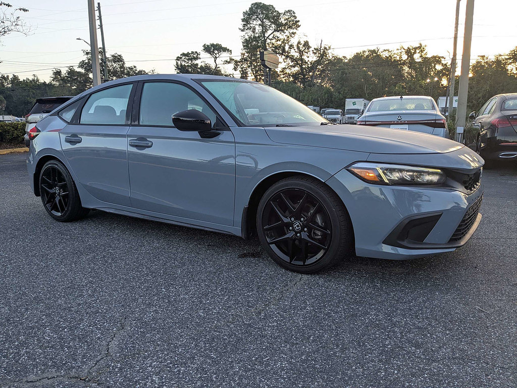 Used 2023 Honda Civic Sport image 3