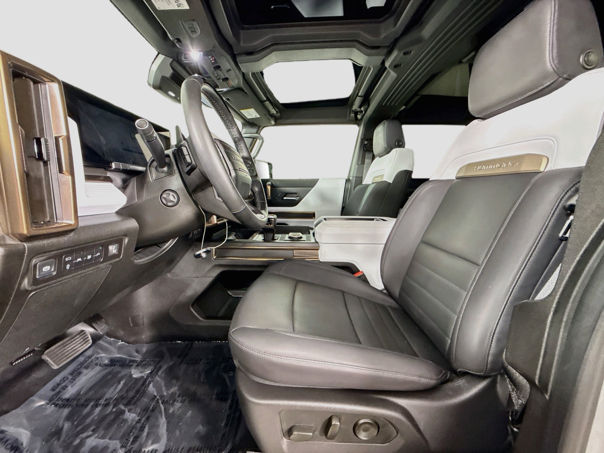 Used 2025 GMC Hummer EV 2X AWD/4WD image 23
