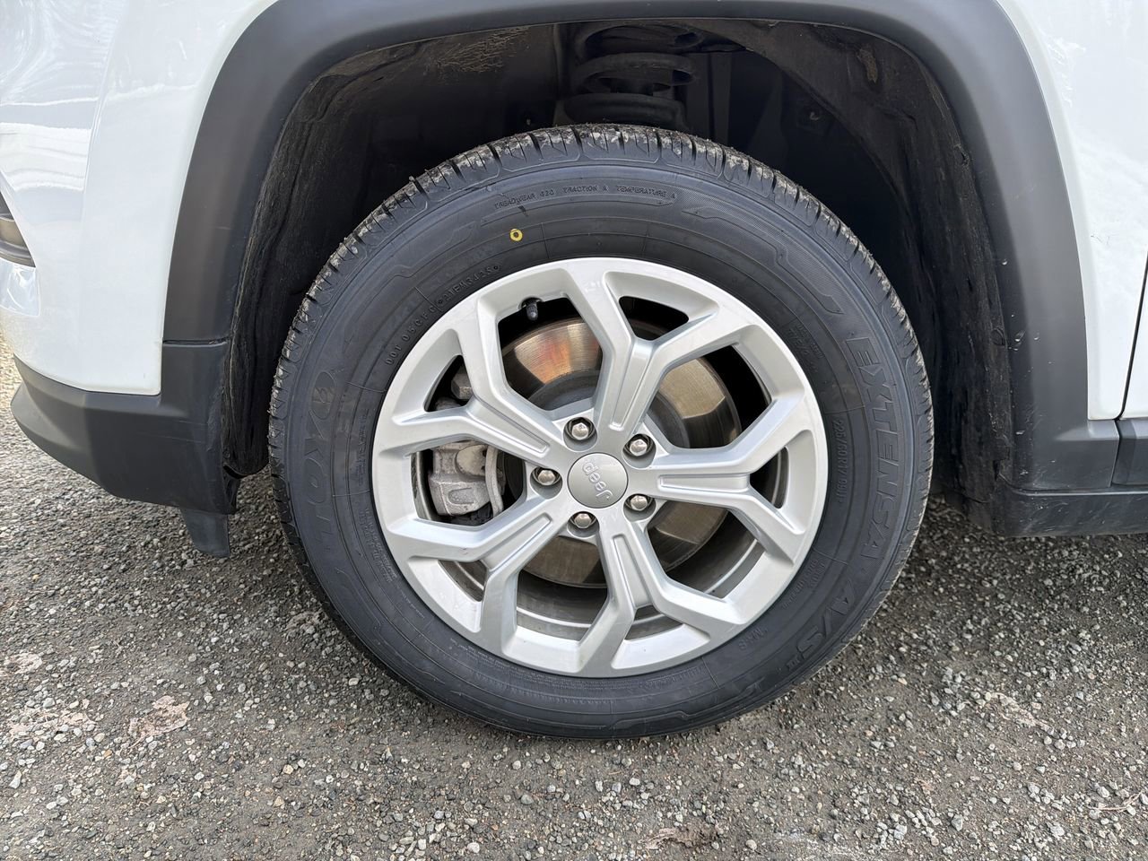 Used 2024 Jeep Compass Latitude AWD/4WD image 10