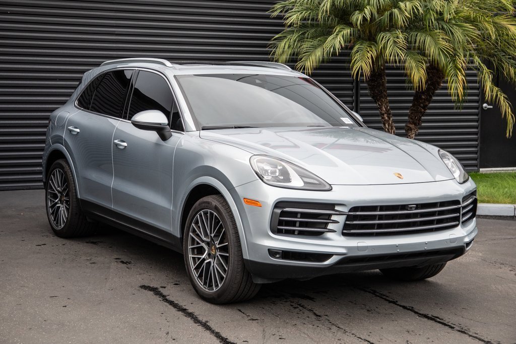 Certified 2023 Porsche Cayenne image 6