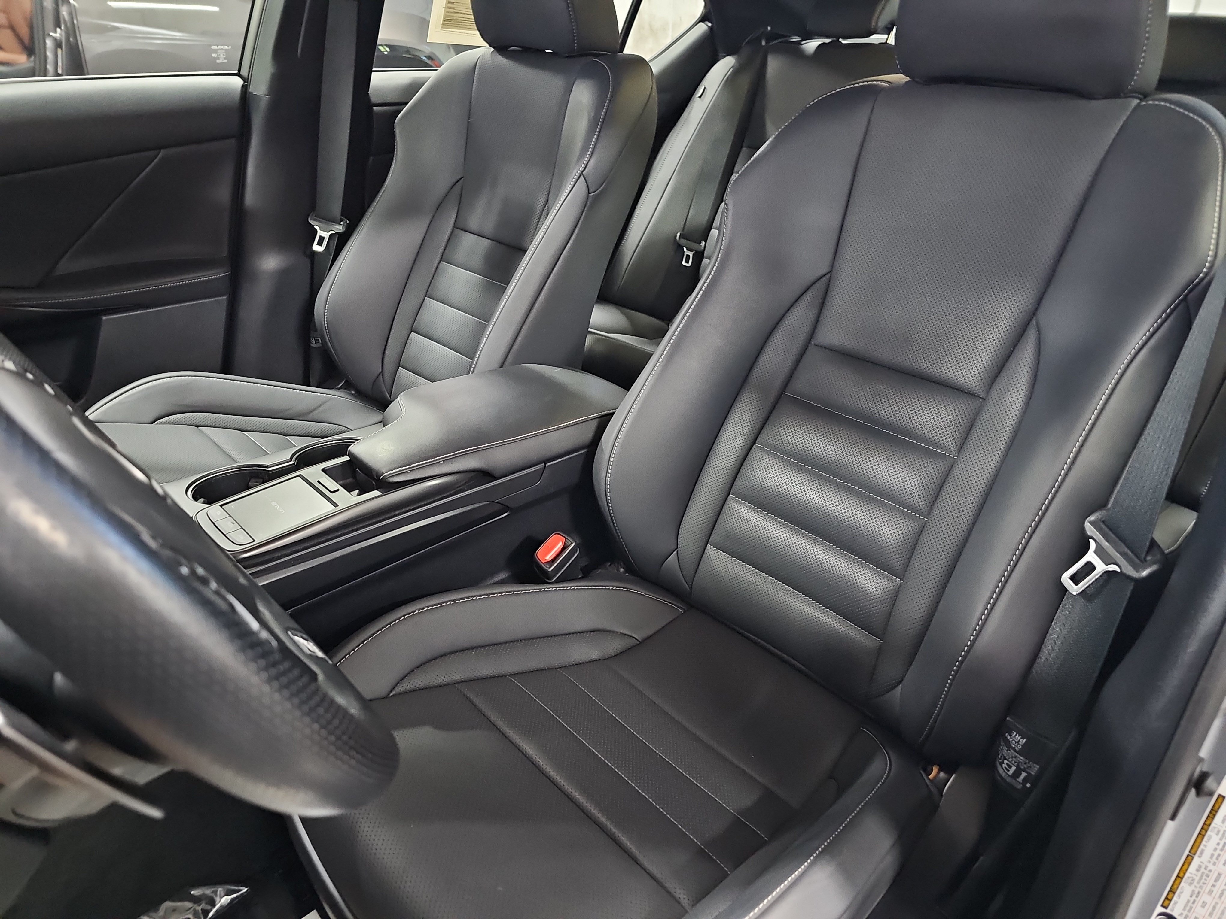 Used 2023 Lexus IS 350 F Sport RWD image 15