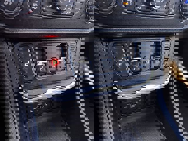 Used 2018 GMC Terrain SLT w/ Preferred Package image 22