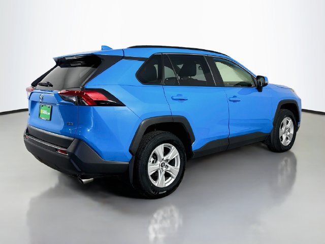 Used 2019 Toyota RAV4 XLE w/ Convenience Package FWD image 10