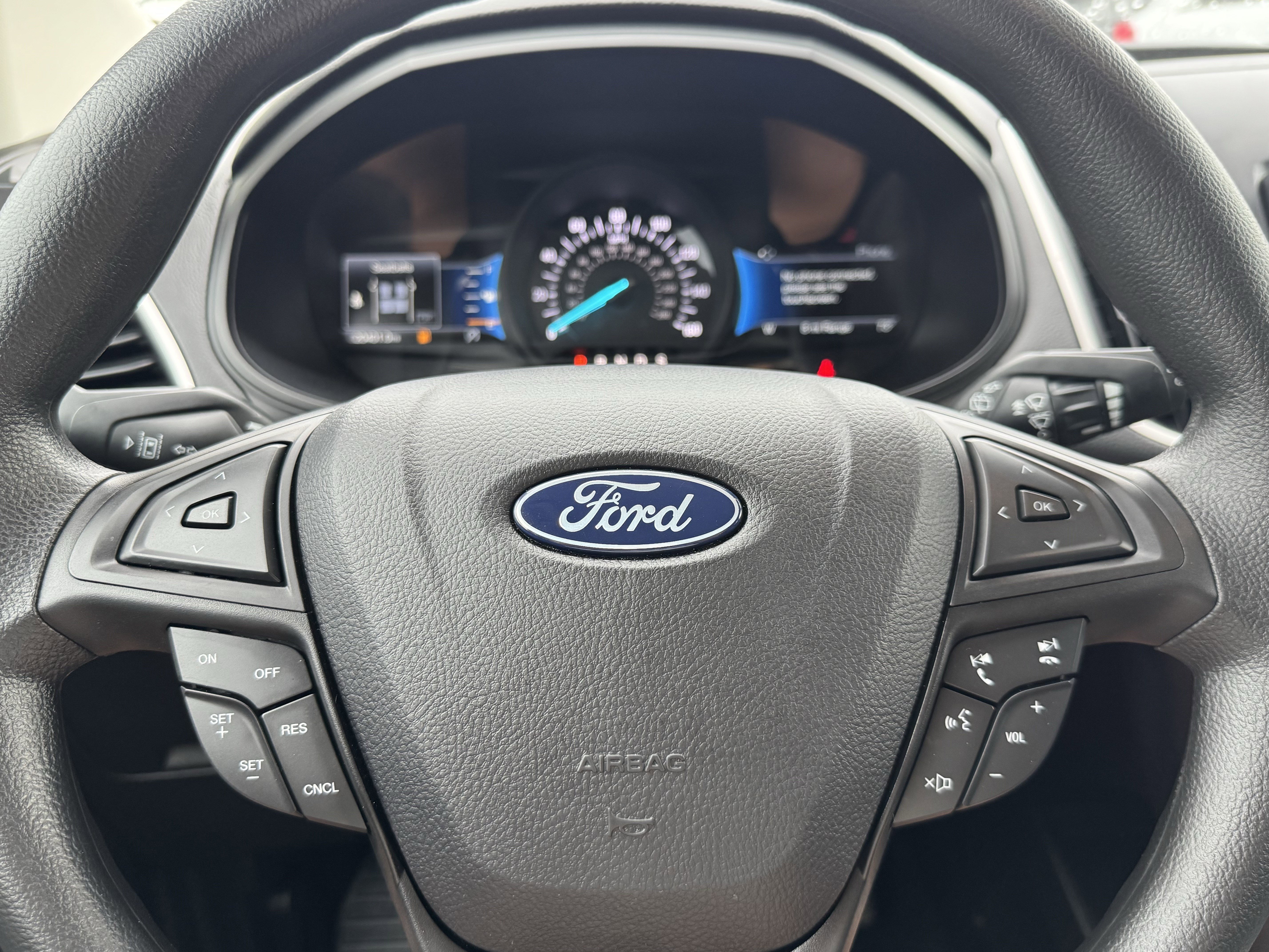 Certified 2024 Ford Edge SE image 17