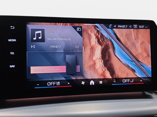 Certified 2025 BMW X2 xDrive28i w/ Convenience Package AWD/4WD image 17