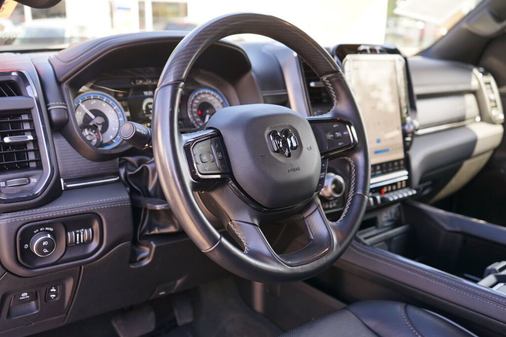 Used 2022 RAM 1500 Limited w/ Off-Road Group AWD/4WD image 16
