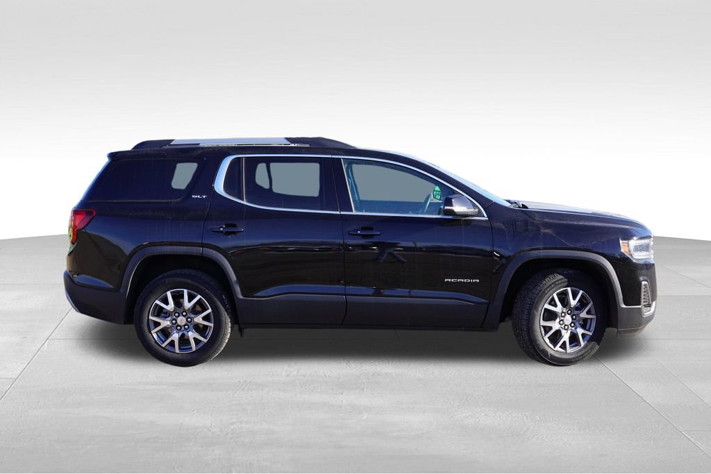 Certified 2023 GMC Acadia SLT w/ Preferred Package image 4