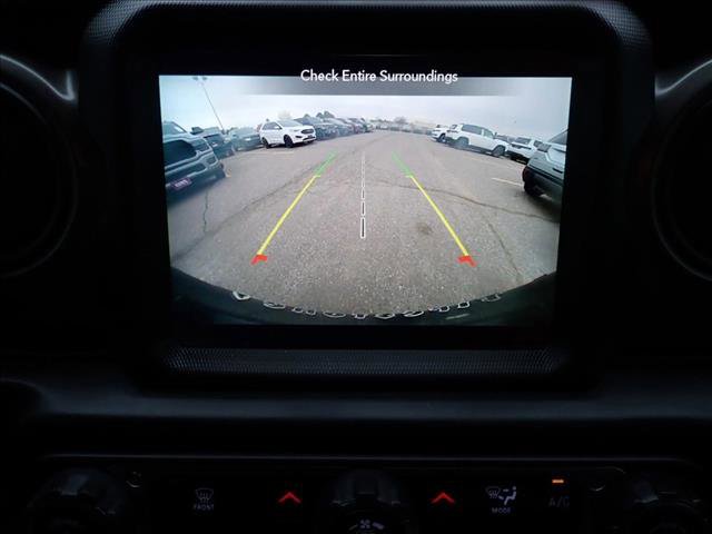 Used 2023 Jeep Wrangler Unlimited w/ 8.4" Radio Group image 15